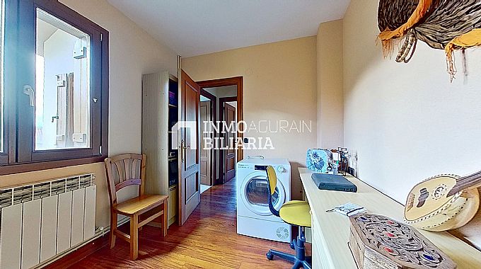 VIVIENDA DUPLEX Y GARAJE