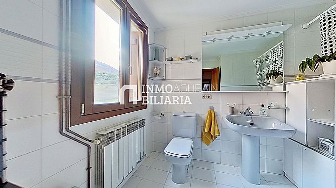 VIVIENDA DUPLEX Y GARAJE