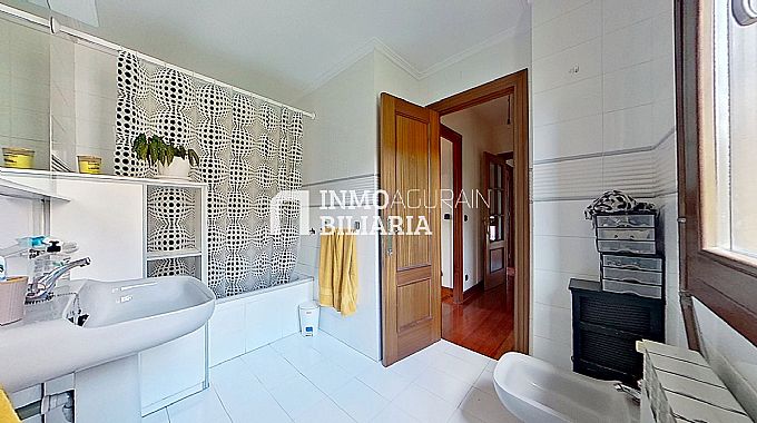 VIVIENDA DUPLEX Y GARAJE