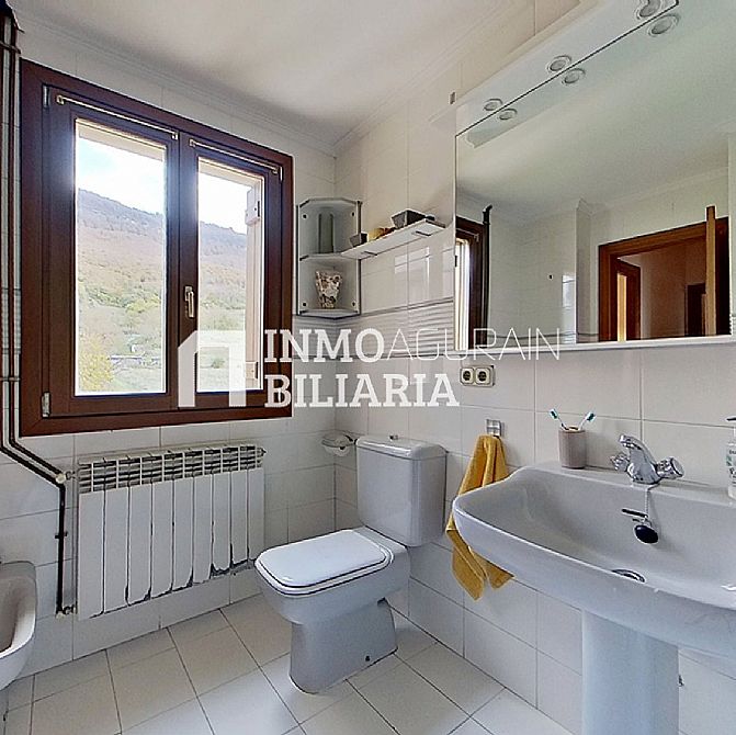 VIVIENDA DUPLEX Y GARAJE - 30