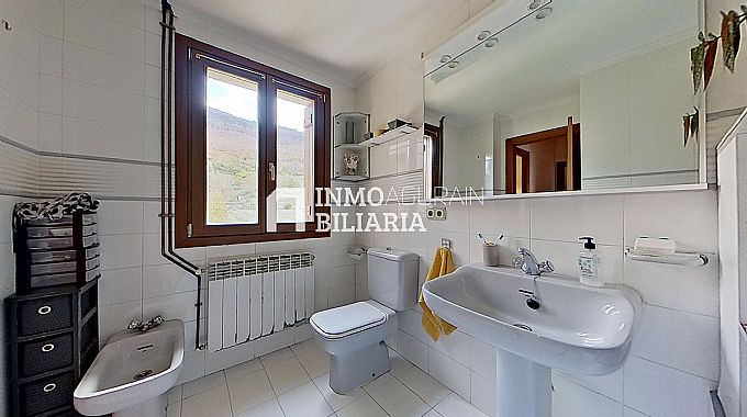 VIVIENDA DUPLEX Y GARAJE