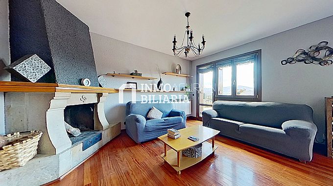 VIVIENDA DUPLEX Y GARAJE