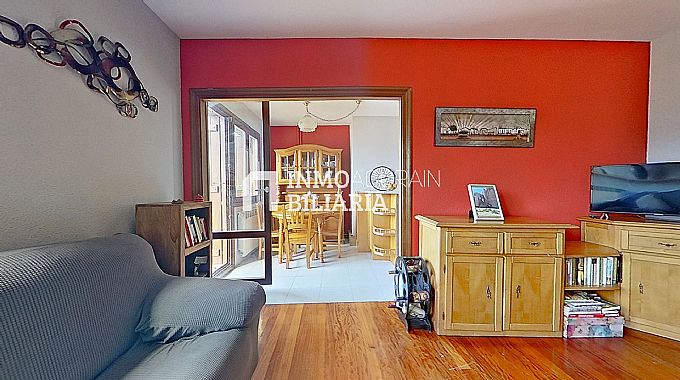 VIVIENDA DUPLEX Y GARAJE