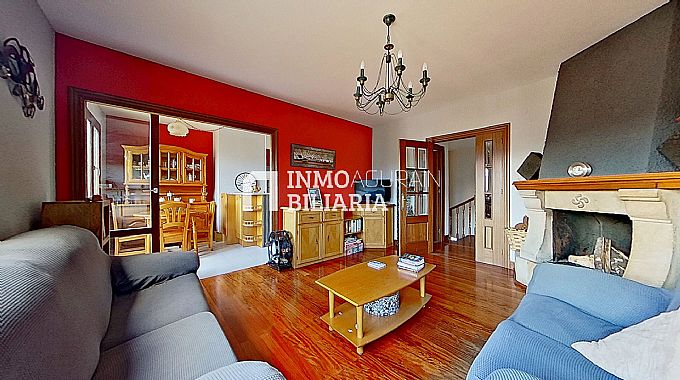 VIVIENDA DUPLEX Y GARAJE