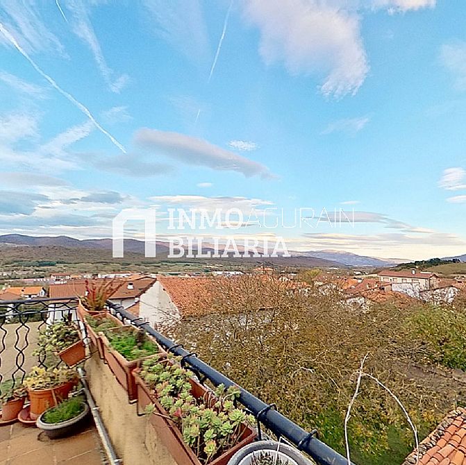 VIVIENDA DUPLEX Y GARAJE - 53