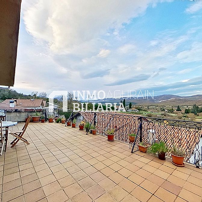 VIVIENDA DUPLEX Y GARAJE - 54