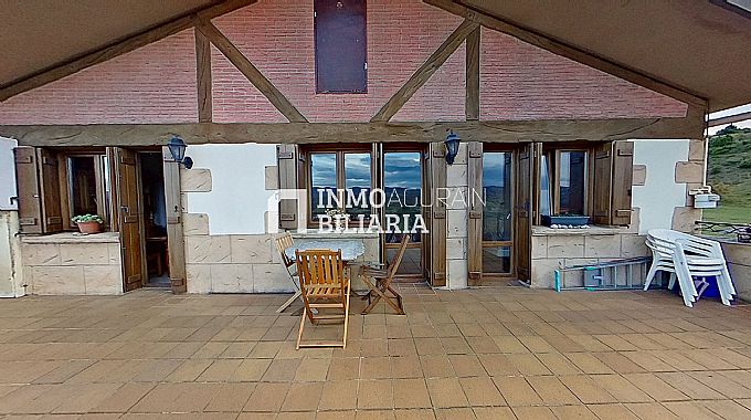 VIVIENDA DUPLEX Y GARAJE