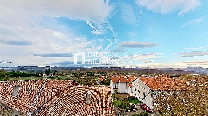 VIVIENDA DUPLEX Y GARAJE