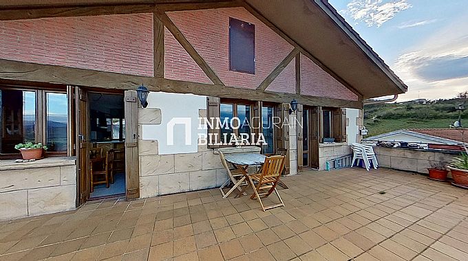 VIVIENDA DUPLEX Y GARAJE