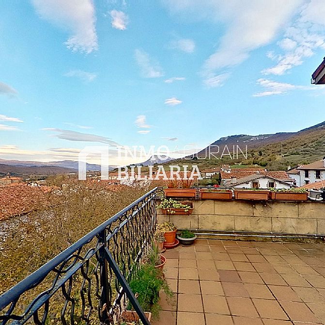 VIVIENDA DUPLEX Y GARAJE - 64