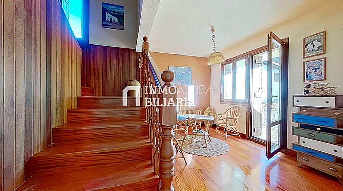 VIVIENDA DUPLEX Y GARAJE