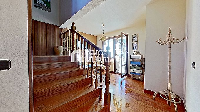 VIVIENDA DUPLEX Y GARAJE