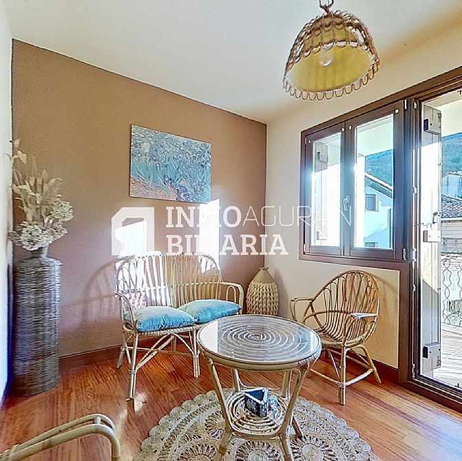 VIVIENDA DUPLEX Y GARAJE - 69