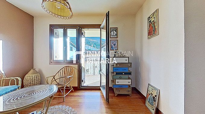 VIVIENDA DUPLEX Y GARAJE