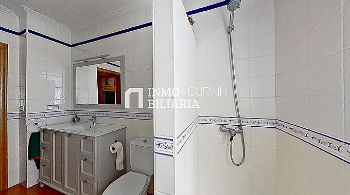 VENTA DE ESPECTACULAR CHALET EN LARREA (ALAVA)