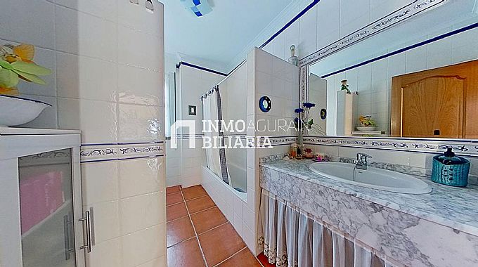 VENTA DE ESPECTACULAR CHALET EN LARREA (ALAVA)