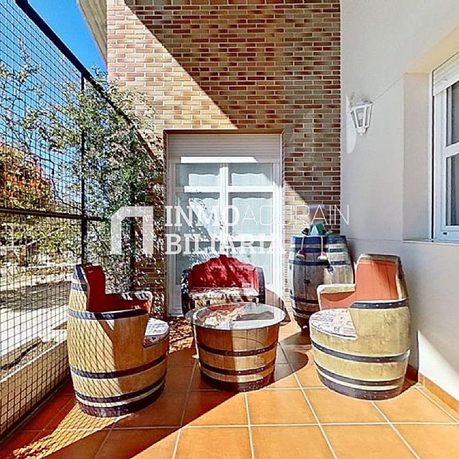VENTA DE ESPECTACULAR CHALET EN LARREA (ALAVA) - 2