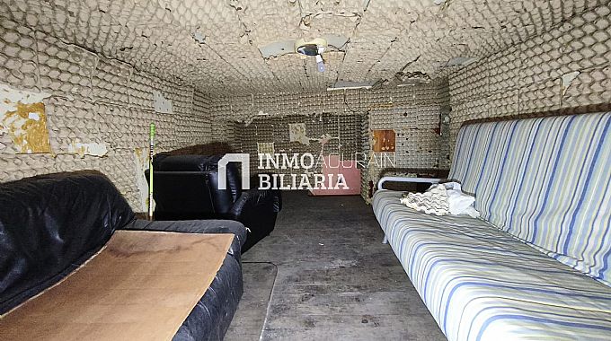 LOCAL EN ESQUINA EN CALLE ERKUDEN DE ALTSASU ALSASUA