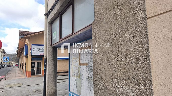 LOCAL EN ESQUINA EN CALLE ERKUDEN DE ALTSASU ALSASUA