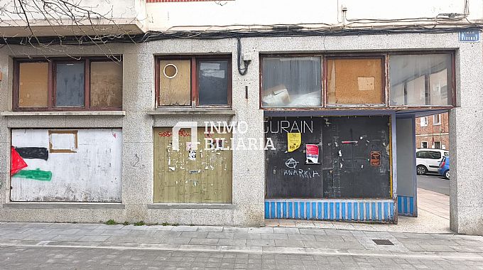 LOCAL EN ESQUINA EN CALLE ERKUDEN DE ALTSASU ALSASUA