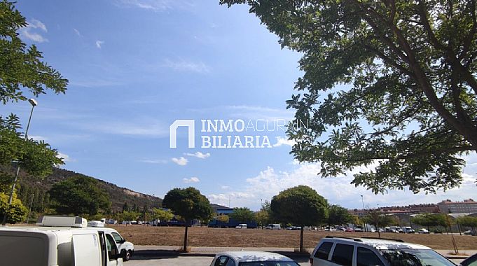 Venta de local comercial en Ansoain