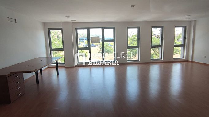 Venta de local comercial en Ansoain