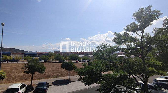 Venta de local comercial en Ansoain