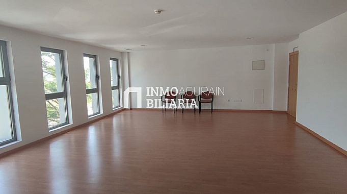 Venta de local comercial en Ansoain
