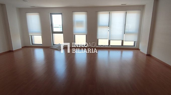 SE VENDE OFICINA EN CALLE BERRIOZAR DE ANSOAIN