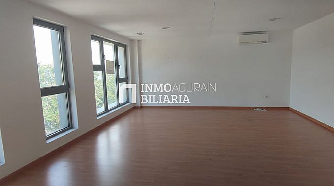 SE VENDE OFICINA EN CALLE BERRIOZAR DE ANSOAIN