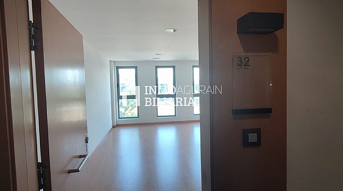 SE VENDE OFICINA EN CALLE BERRIOZAR DE ANSOAIN