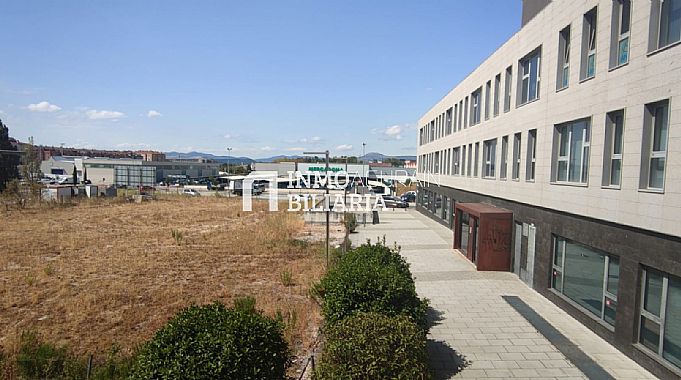 SE VENDE OFICINA EN CALLE BERRIOZAR DE ANSOAIN