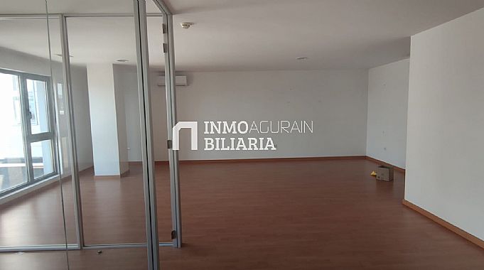 SE VENDE OFICINA EN CALLE BERRIOZAR DE ANSOAIN
