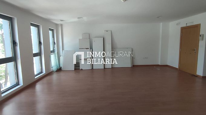 SE VENDE OFICINA EN CALLE BERRIOZAR DE ANSOAIN