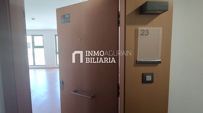 SE VENDE OFICINA EN CALLE BERRIOZAR DE ANSOAIN