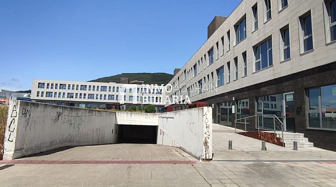 SE VENDE OFICINA EN CALLE BERRIOZAR DE ANSOAIN