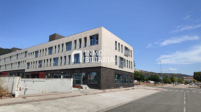 SE VENDE OFICINA EN CALLE BERRIOZAR DE ANSOAIN