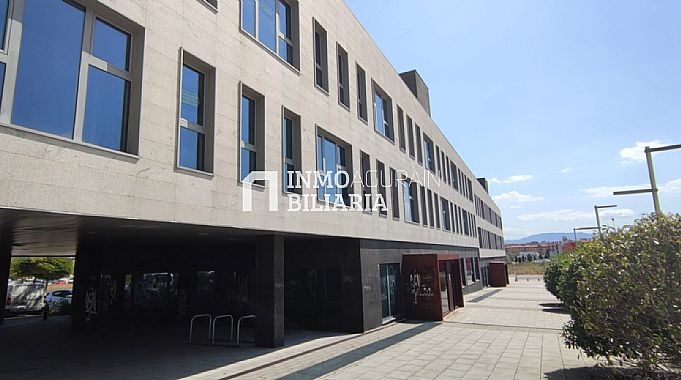 SE VENDE OFICINA EN CALLE BERRIOZAR DE ANSOAIN