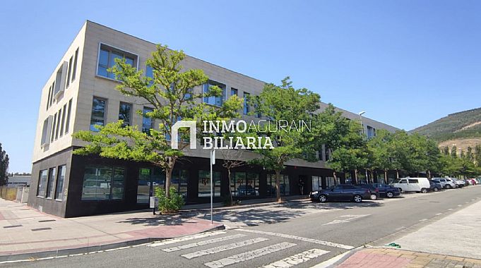 SE VENDE OFICINA EN CALLE BERRIOZAR DE ANSOAIN