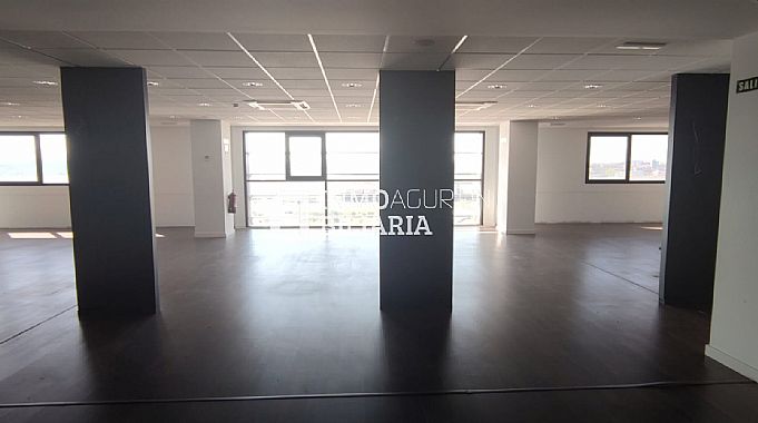 Venta de local comercial en Berrioplano