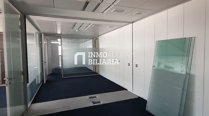 OFICINA PLANTA ENTERA BERRIOPLANO