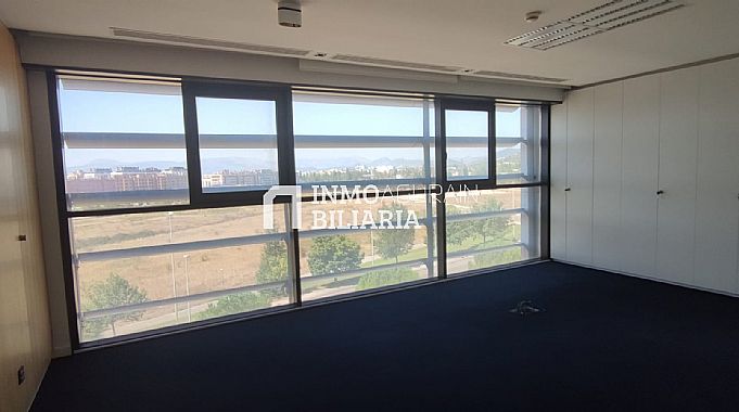 OFICINA PLANTA ENTERA BERRIOPLANO