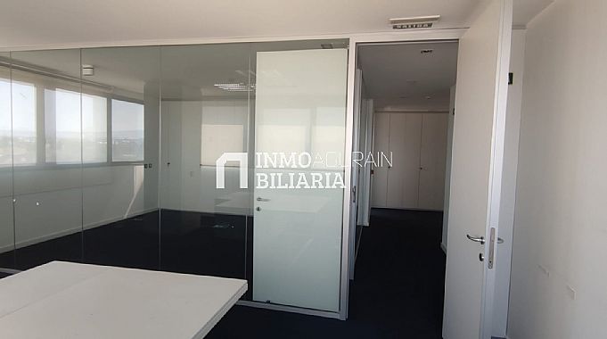 OFICINA PLANTA ENTERA BERRIOPLANO