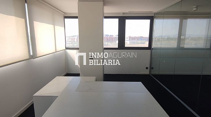 OFICINA PLANTA ENTERA BERRIOPLANO