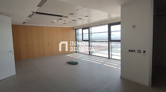 OFICINA PLANTA ENTERA BERRIOPLANO