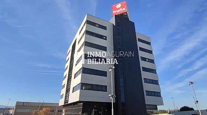 OFICINA PLANTA ENTERA BERRIOPLANO