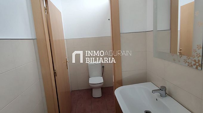 Venta de local comercial en Berriozar