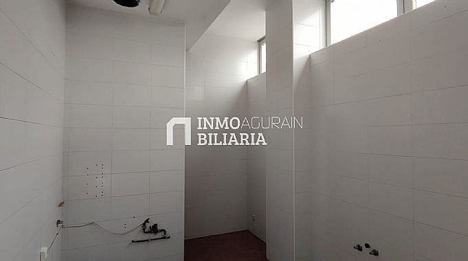 Venta de local comercial en Berriozar