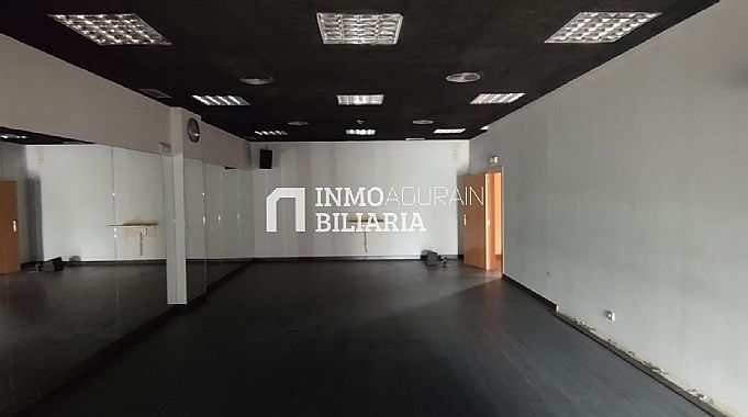 Venta de local comercial en Berriozar