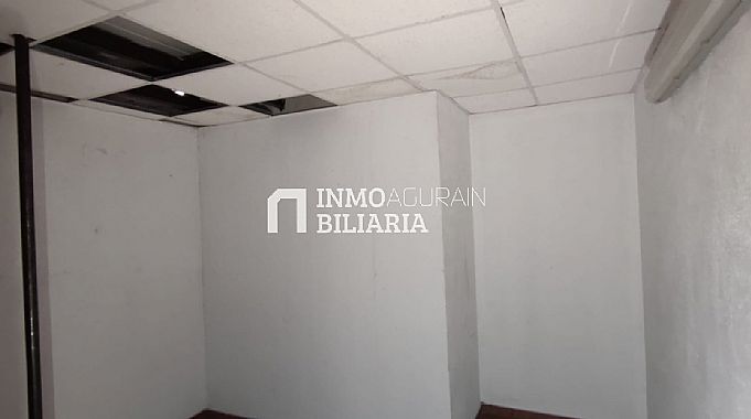 Venta de local comercial en Berriozar